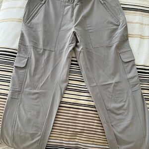 Athleta Women’s Cargo Pants Size 8